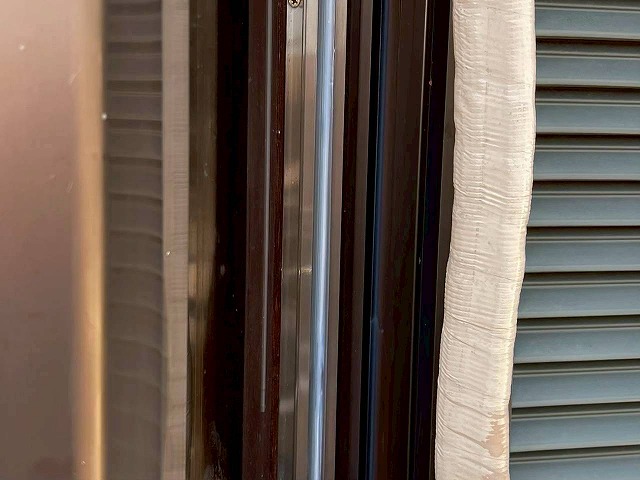 加古川市　窓周りのシーリング作業